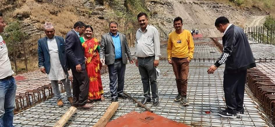 काभ्रे- रामेछाप जोड्ने चौरीखोला पुलको अनुगमन