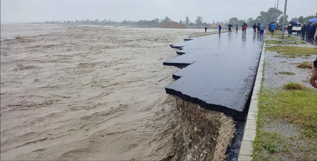 बाढीपहिरो अपडेट:७७ जनाको मृत्‍यु, २६ जना बेपत्ता