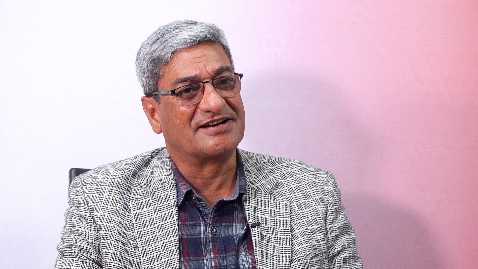 भिजिट भिसामा कुवेत जान लागेका ४७ जना महिला भारतबाट फर्काइए, गृहमन्त्रीको छानविन गर्न निर्देशन